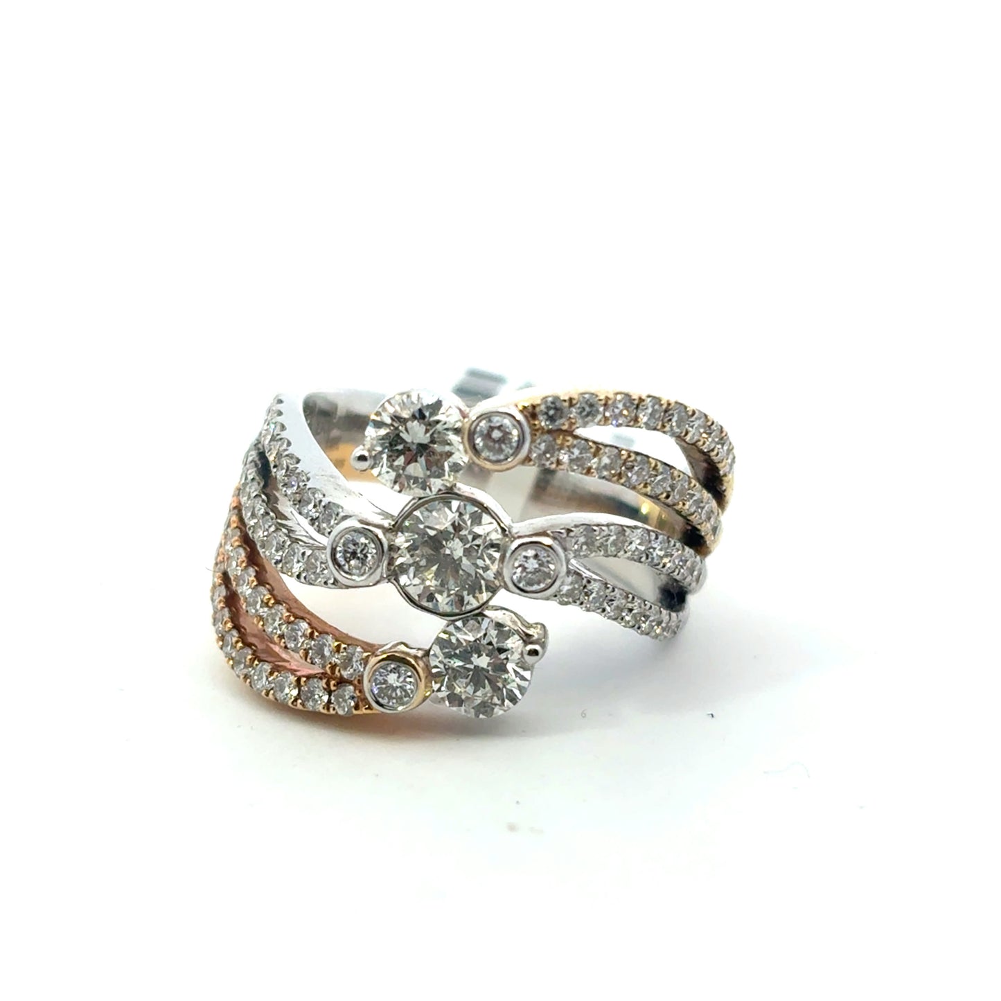 ROMANCE DIAMOND RING