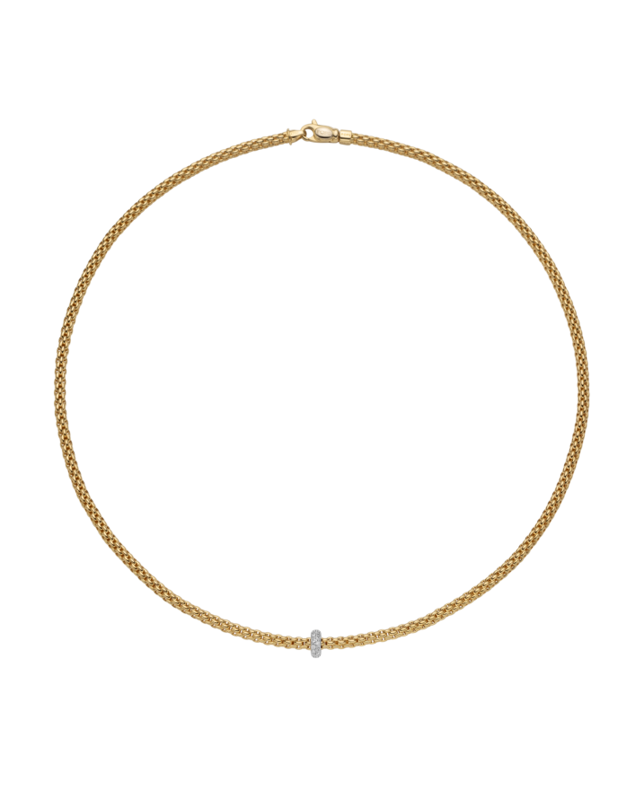 Necklace with diamonds