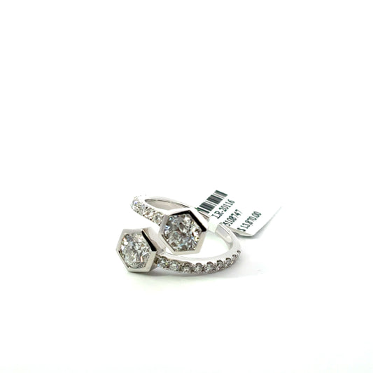 ROMANCE DIAMOND RING