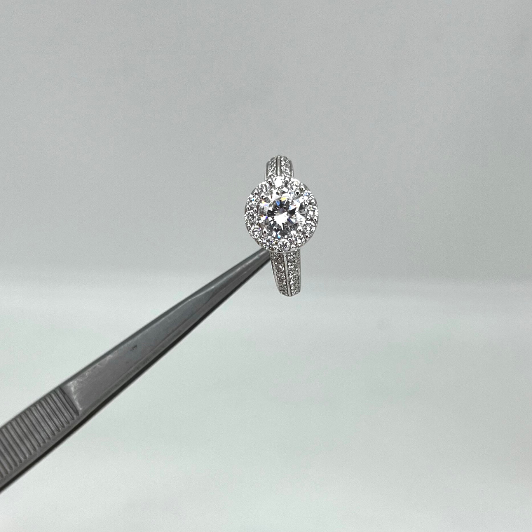 DIAMOND RING